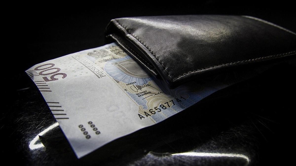 У Варшаві біженцям з України роздаватимуть ваучери на 500 злотих У Варшаві біженцям з України роздаватимуть ваучери на 500 злотих