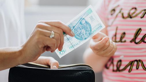 Новая денежная выплата от PAH: ее будут выделяться украинцам, проживающим в 5 городах Польши