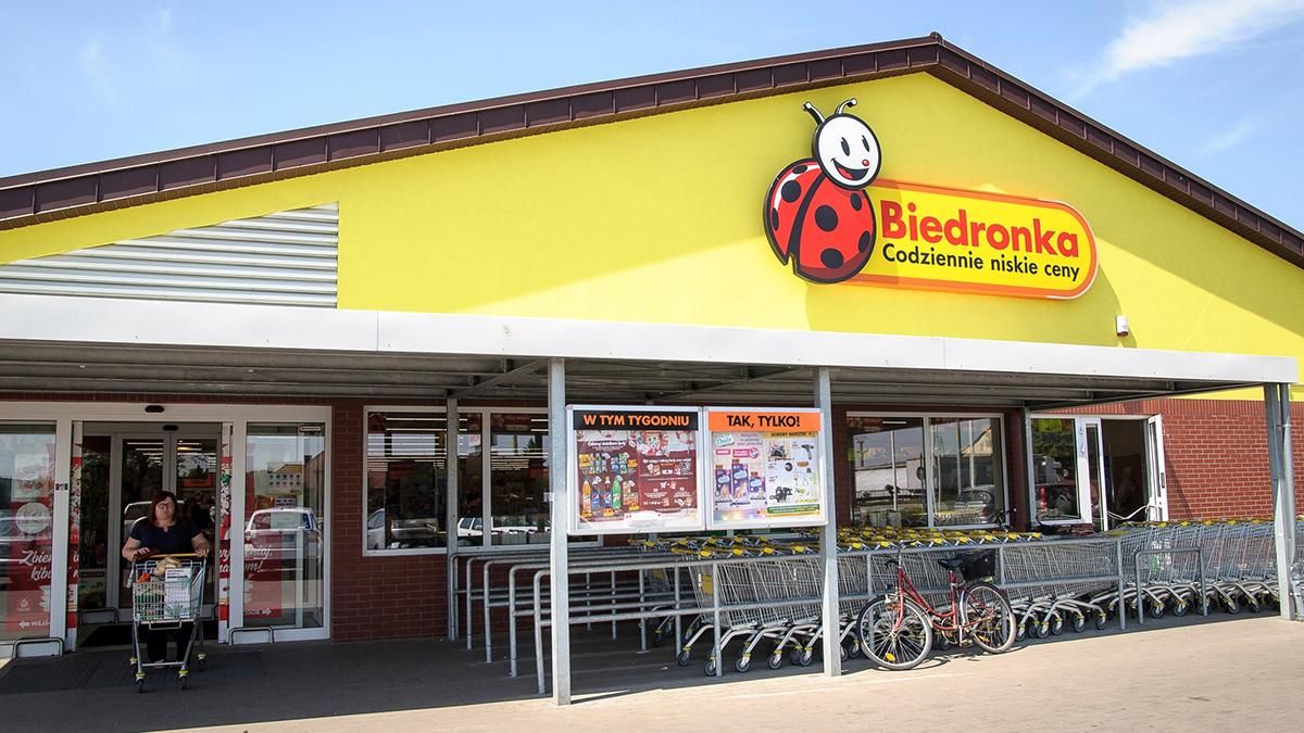 Магазины Biedronka начнут работать по воскресеньям Магазины Biedronka начнут работать по воскресеньям