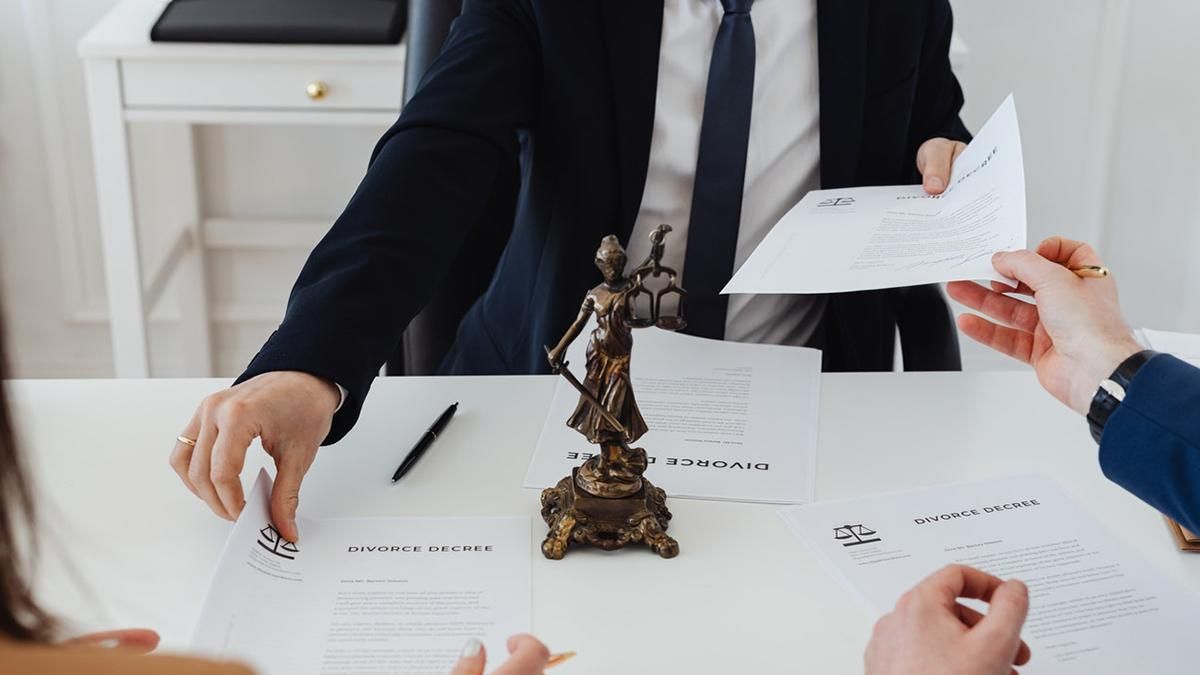 В Польше подорожало оформление документов для иностранцев В Польше подорожало оформление документов для иностранцев