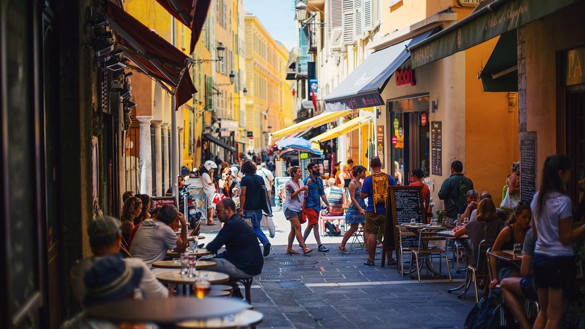 Як біженцям не втратити соціальні виплати у Франції Як біженцям не втратити соціальні виплати у Франції