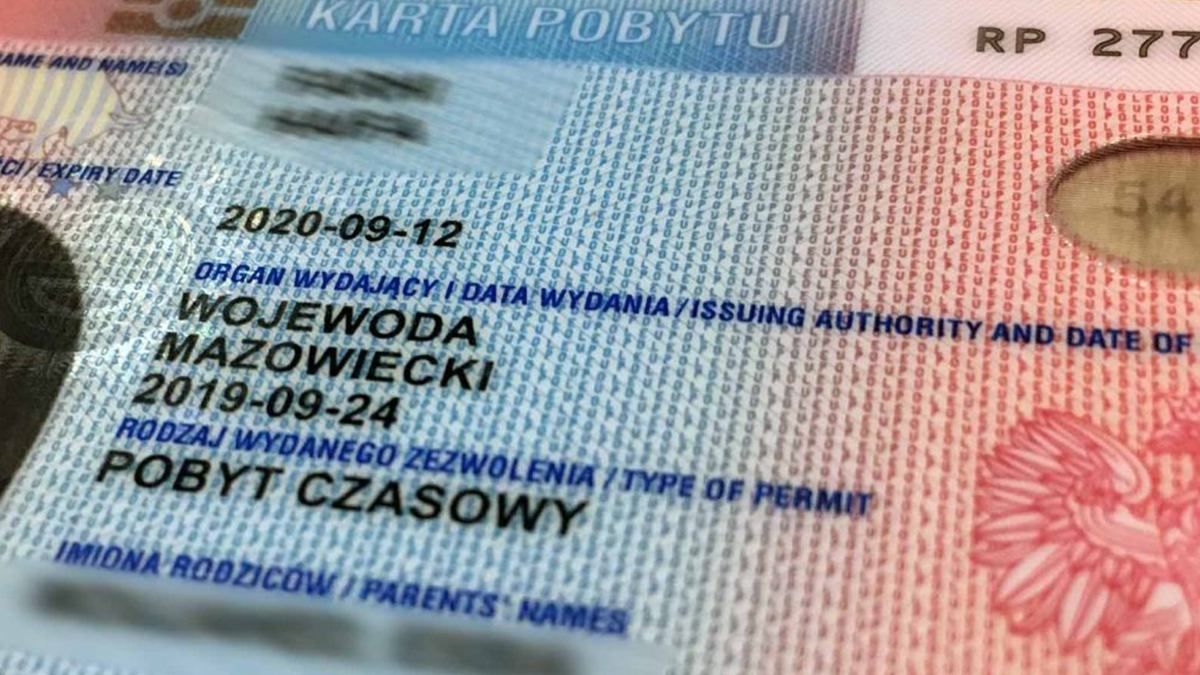 россиянам массово отказывают в оформлении карты побыта в Польше россиянам массово отказывают в оформлении карты побыта в Польше