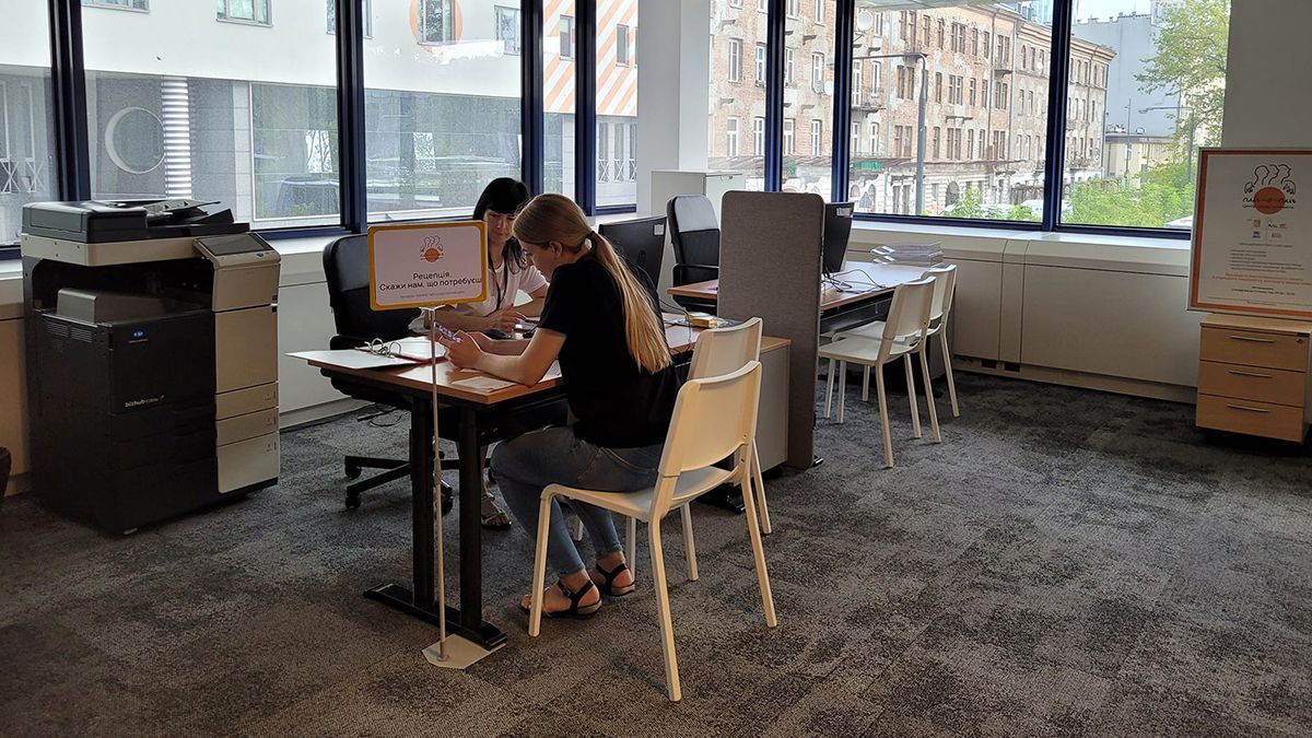 У Варшаві запрацював ще один центр допомоги українцям У Варшаві запрацював ще один центр допомоги українцям