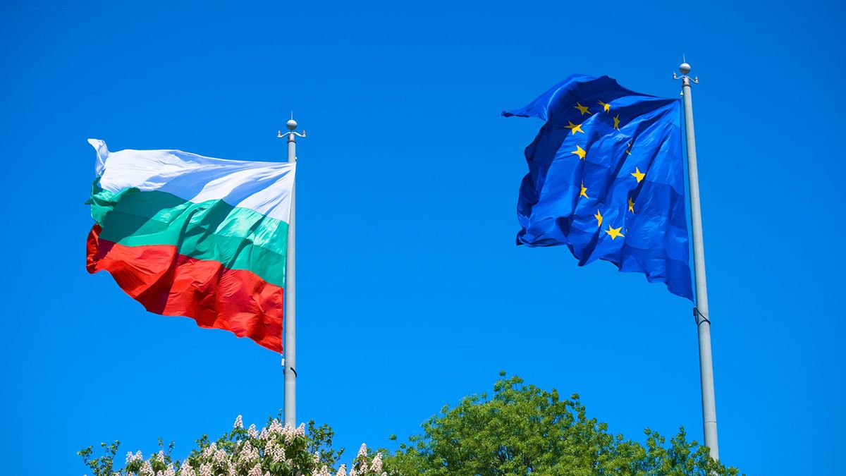 Болгария значительно увеличит визовый сбор для российских туристов Болгария значительно увеличит визовый сбор для российских туристов