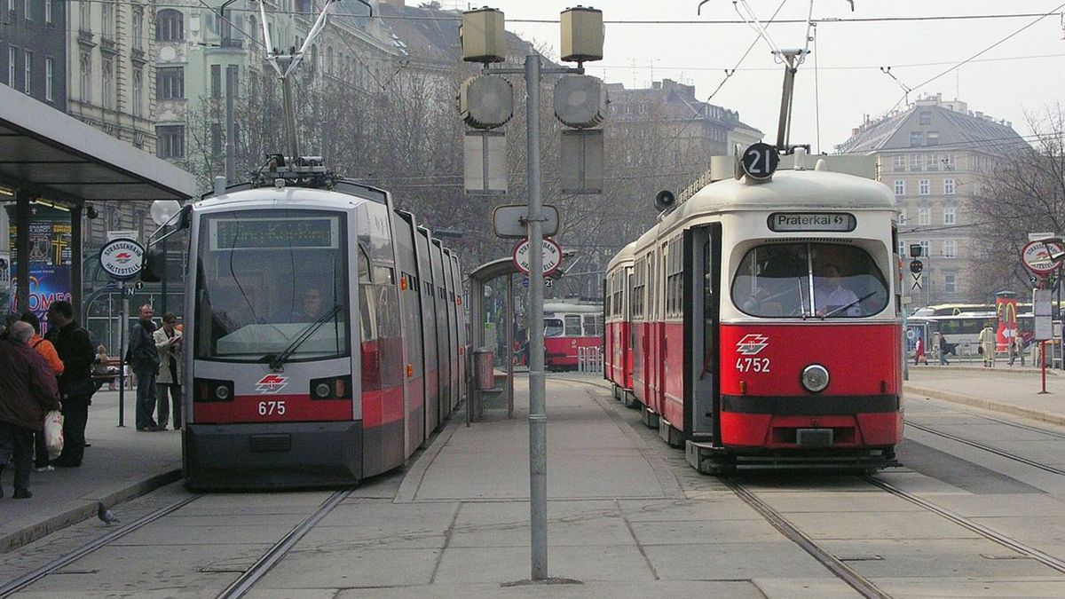 В Вене продлили бесплатный проезд для украинцев В Вене продлили бесплатный проезд для украинцев