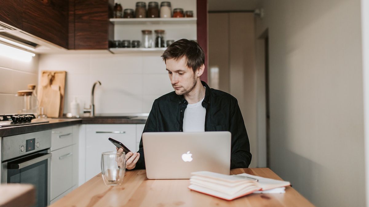 В ЄС запустили онлайн-сервіс спрощеного пошуку роботи для українців В ЄС запустили онлайн-сервіс спрощеного пошуку роботи для українців