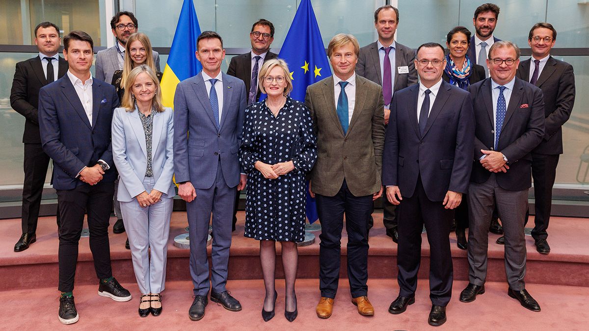 Грошові перекази з-за кордону в Україну стали ще доступнішими умови нової важливої заяви - Закордон Грошові перекази з-за кордону в Україну стали ще доступнішими умови нової важливої заяви - Закордон