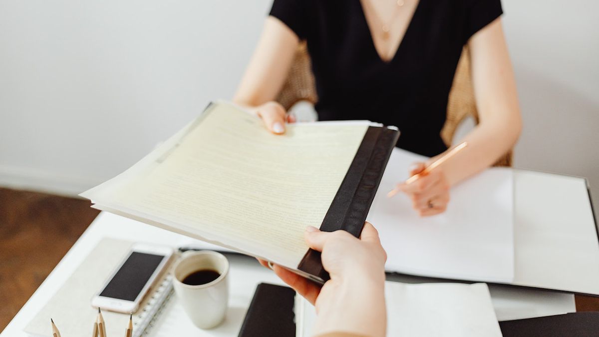 Помощь с трудоустройством за границей для украинцев будет бесплатной Помощь с трудоустройством за границей для украинцев будет бесплатной