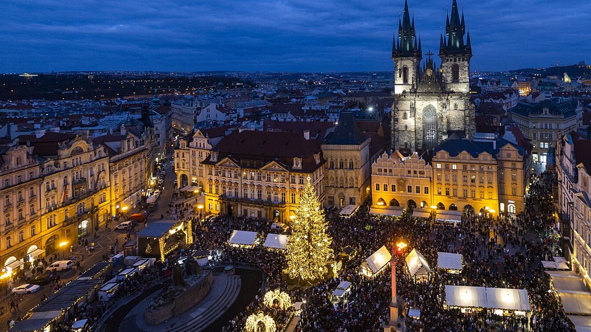 У Празі погасять ялинку на знак солідарності з Україною У Празі погасять ялинку на знак солідарності з Україною