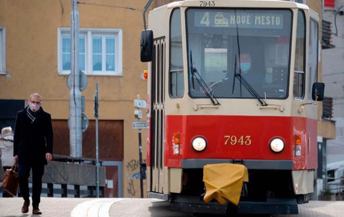 В Словакии отменят бесплатный проезд для украинцев