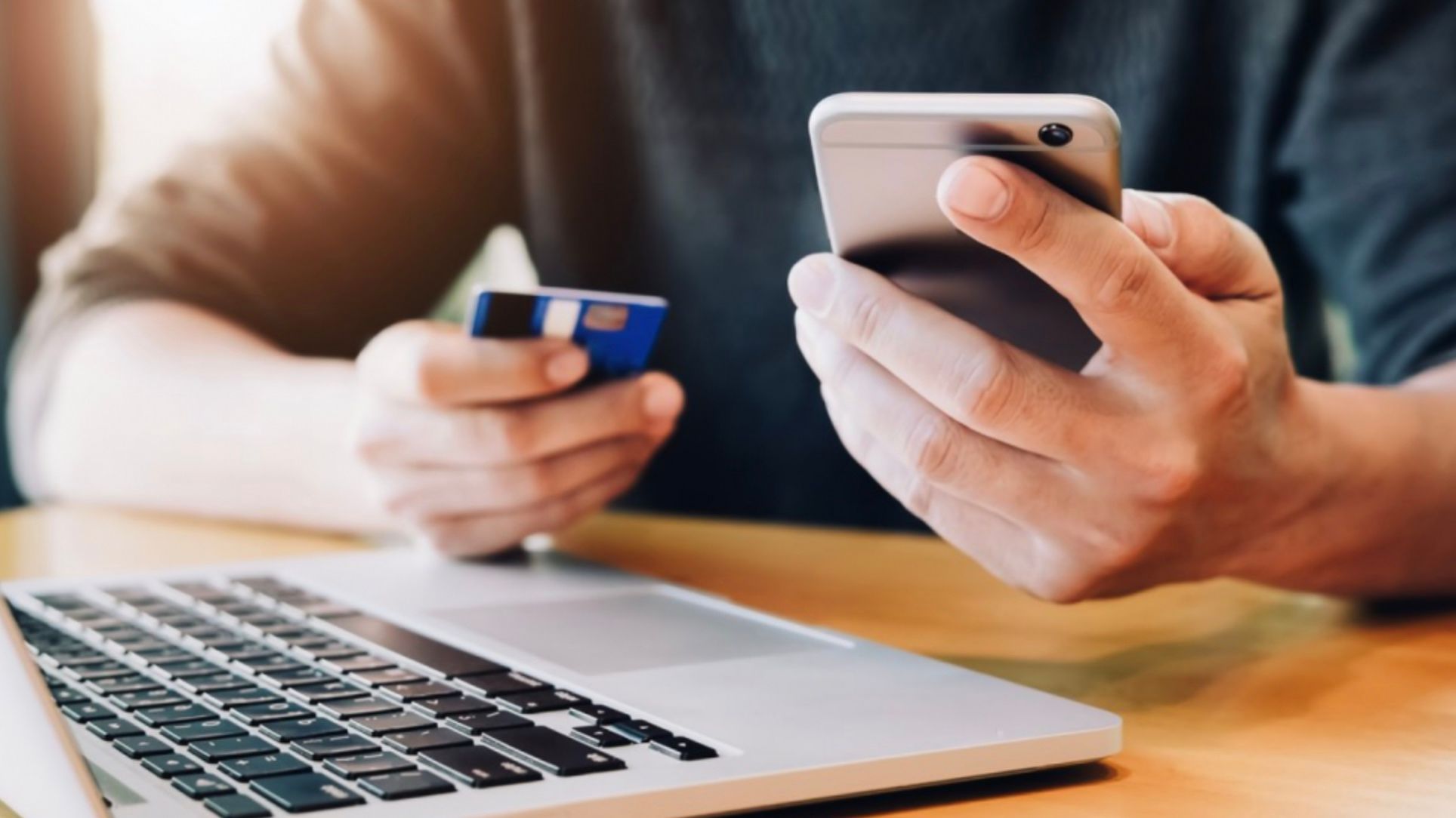 Украинцев в Польше предупредили о мошенничестве с номерами PESEL Украинцев в Польше предупредили о мошенничестве с номерами PESEL