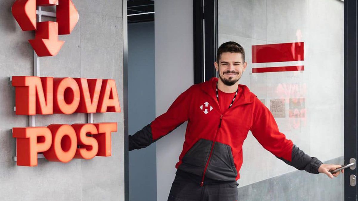 У Варшаві відкрили перше вантажне відділення Нової пошти У Варшаві відкрили перше вантажне відділення Нової пошти