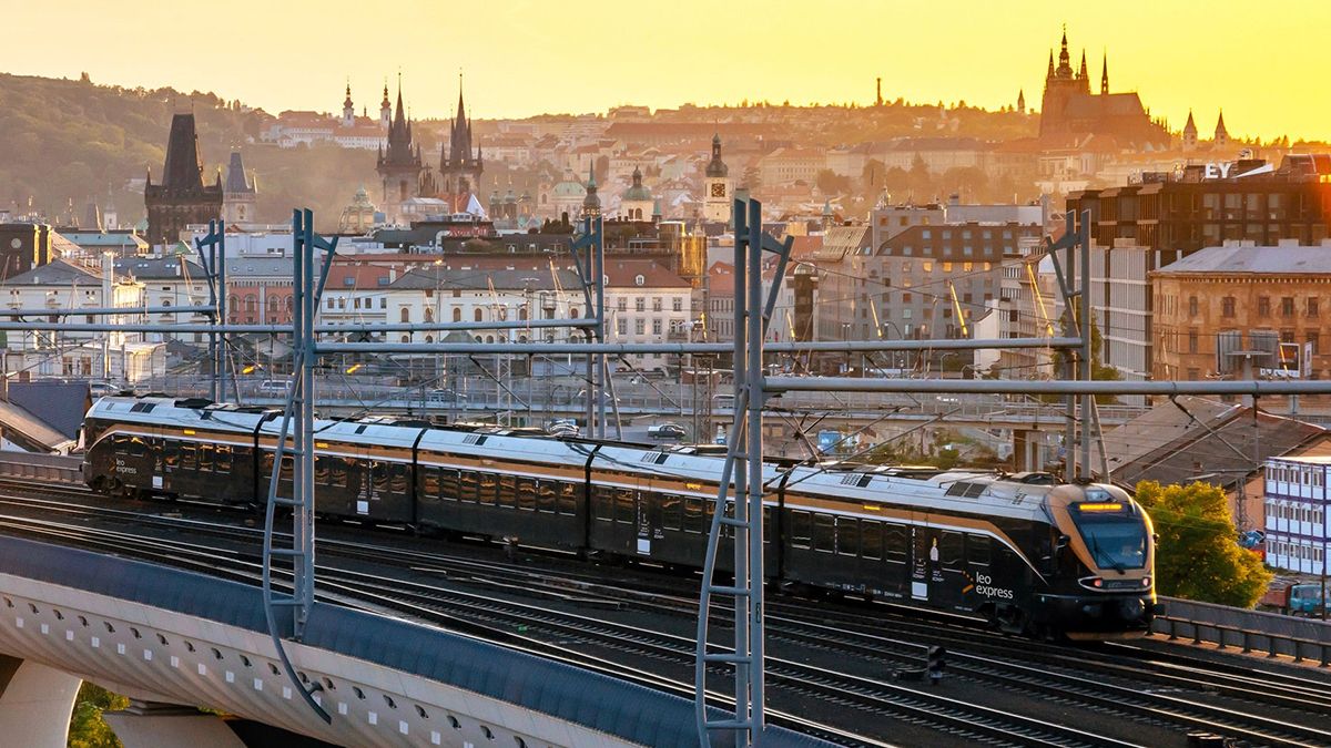 Leo Express дарує 50% знижки на другий квиток Leo Express дарує 50% знижки на другий квиток