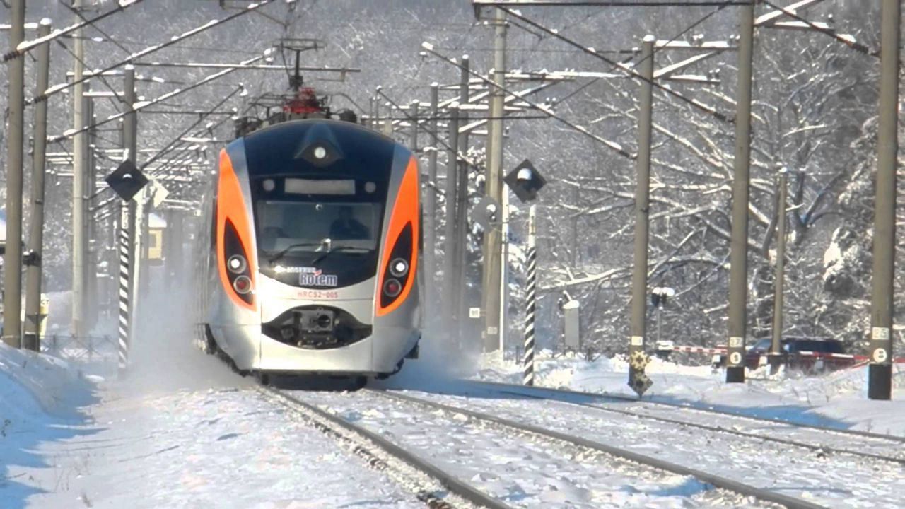 Интернет в Укрзализныце - в поездах Интерсити+ заработает Wi-Fi от Starlink - Закордон