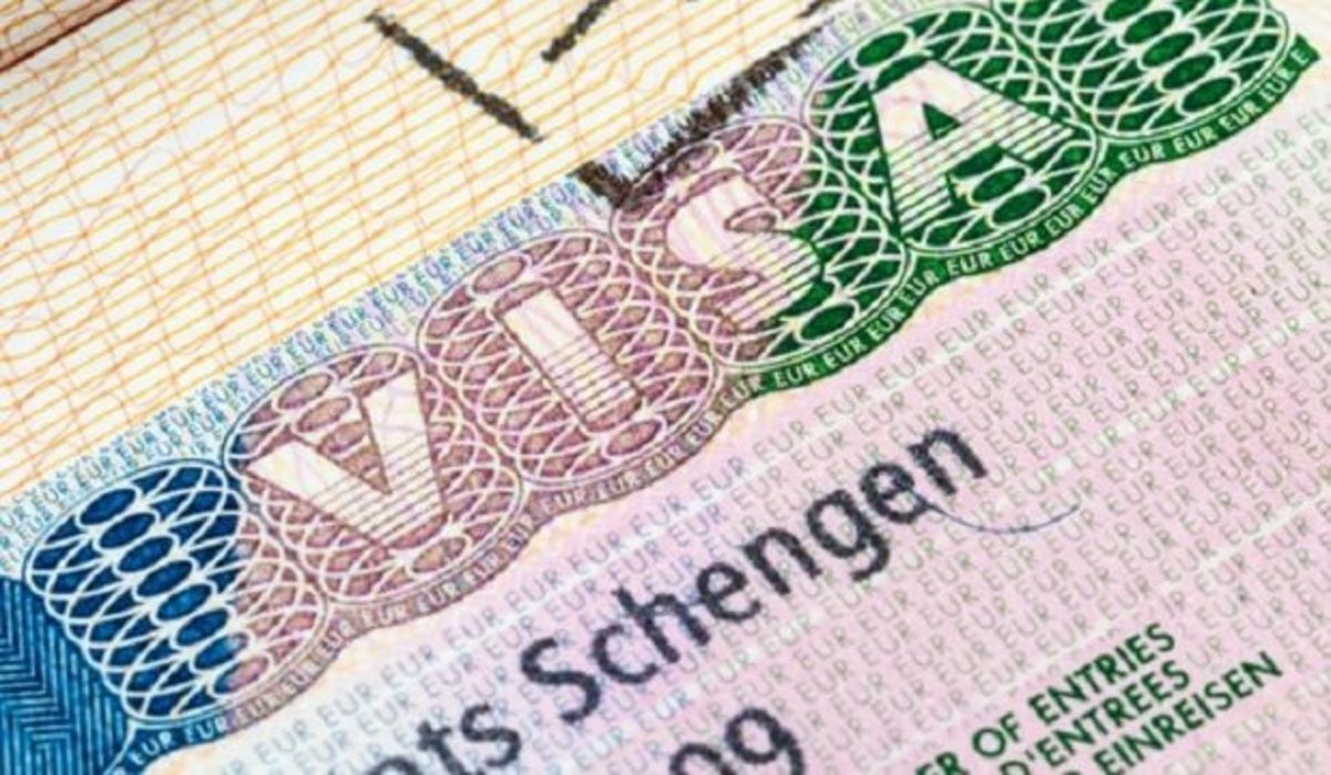 ЄC планує перейти на цифрові шенгенські візи