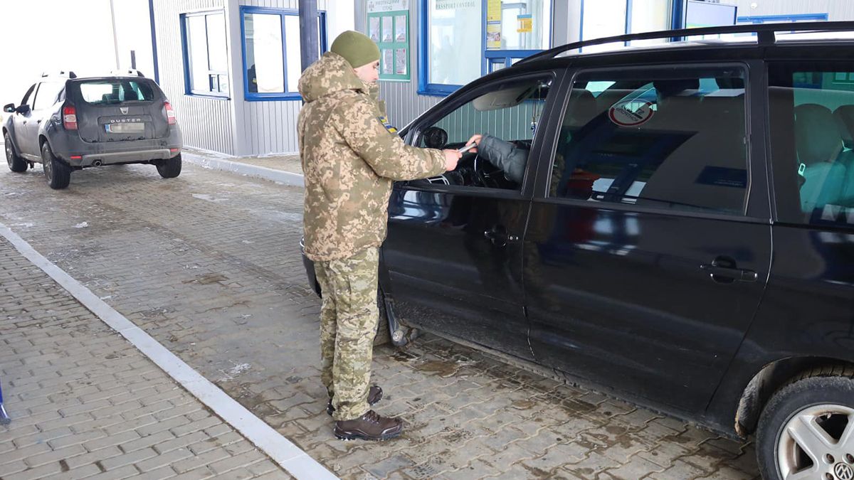 На українсько-польському кордоні відкрили новий пункт пропуску На українсько-польському кордоні відкрили новий пункт пропуску