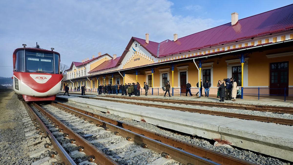 Укрзалізниця відновила 2 гілки сполучення з Польщею Укрзалізниця відновила 2 гілки сполучення з Польщею