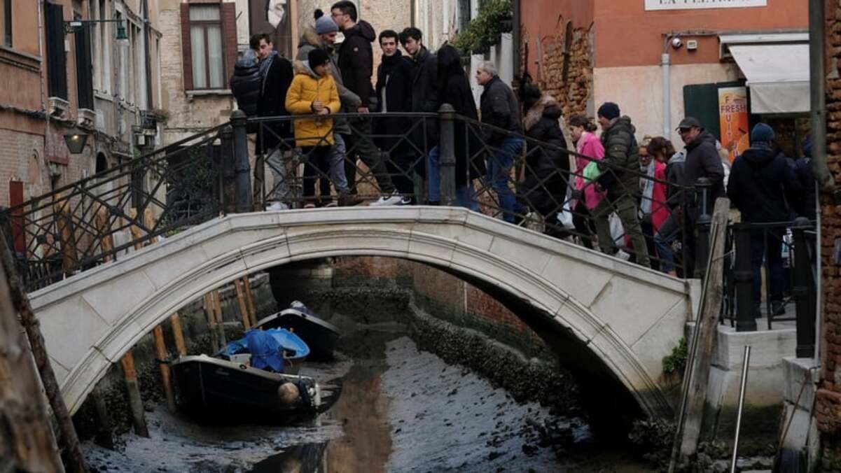 В Венеции снова пересохли каналы