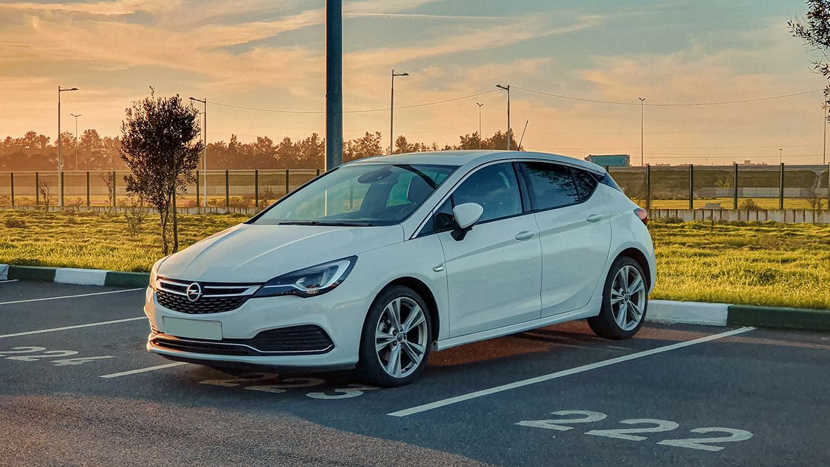 Украинцам придется регистрировать свои машины в Чехии Украинцам придется регистрировать свои машины в Чехии