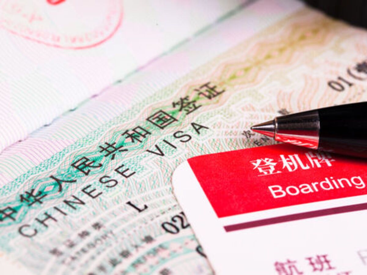 Китай впервые с 2020 года начнет выдавать все типы виз