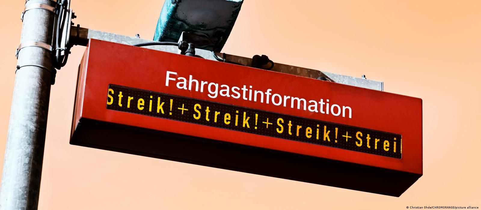 Майже по всій Німеччині зупинився транспорт через страйк