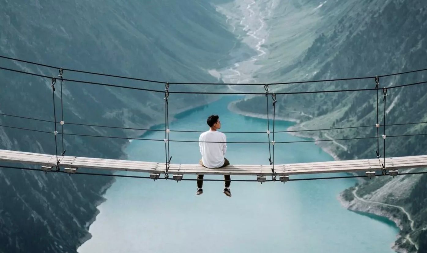 В Германии над знаменитым водопадом откроют пешеходный мост В Германии над знаменитым водопадом откроют пешеходный мост