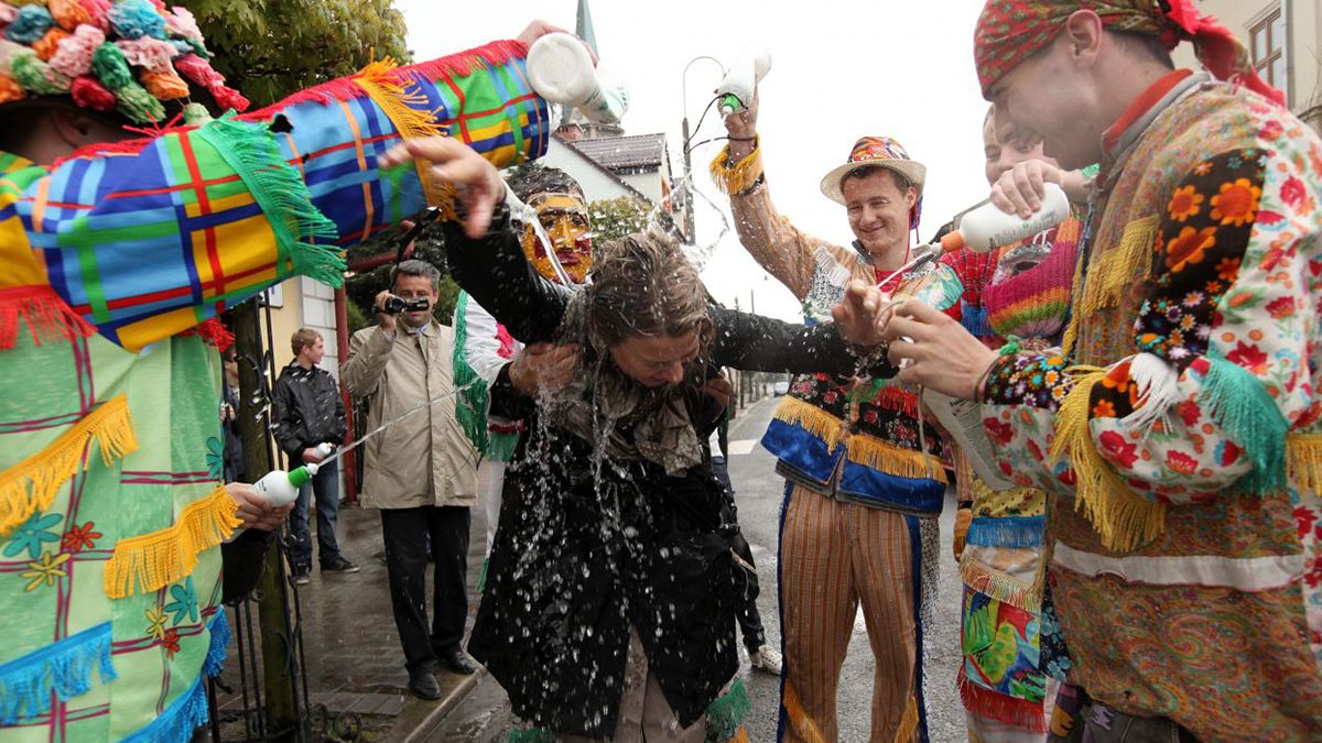 Як поляки відзначають Поливаний понеділок Як поляки відзначають Поливаний понеділок