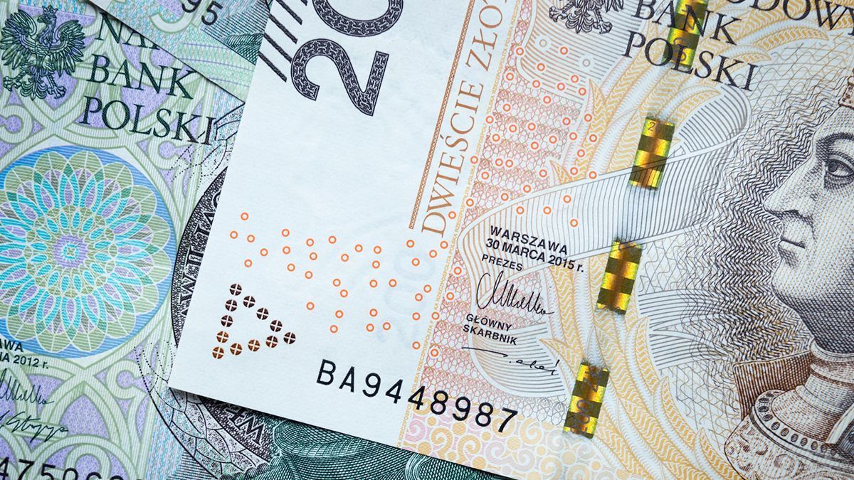 Які ліміти на зняття готівки в банкоматах Польщі
