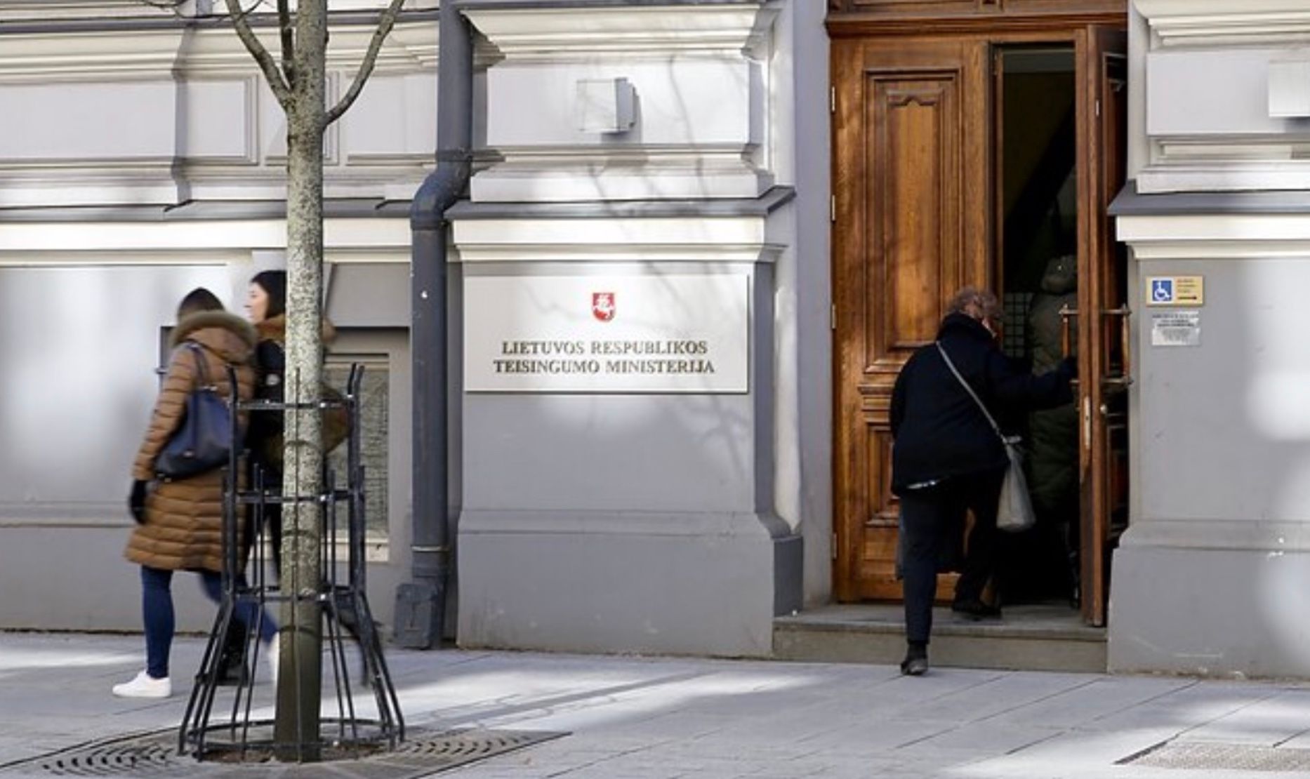 Литва планирует разрешить работать у себя юристам из Украины Литва планирует разрешить работать у себя юристам из Украины