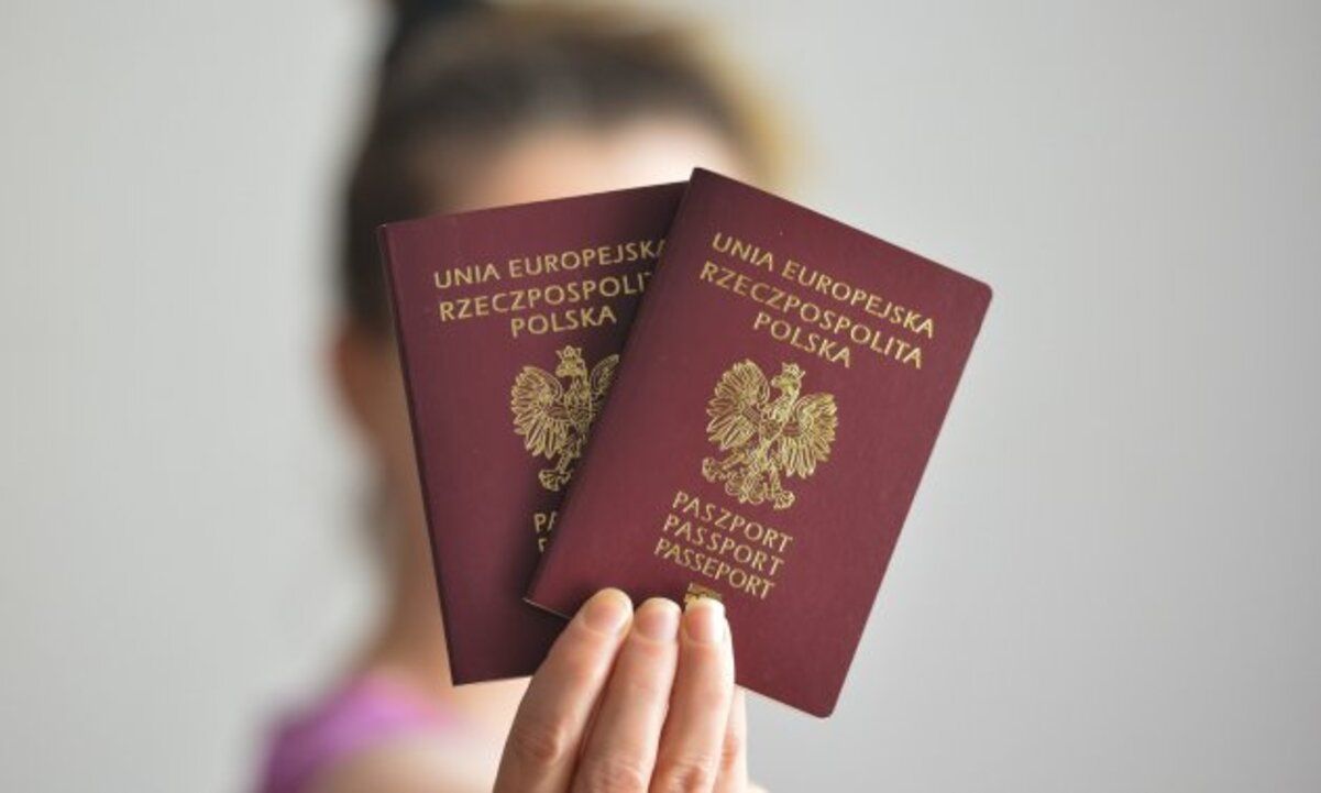 Польща надала громадянство рекордному числу українців