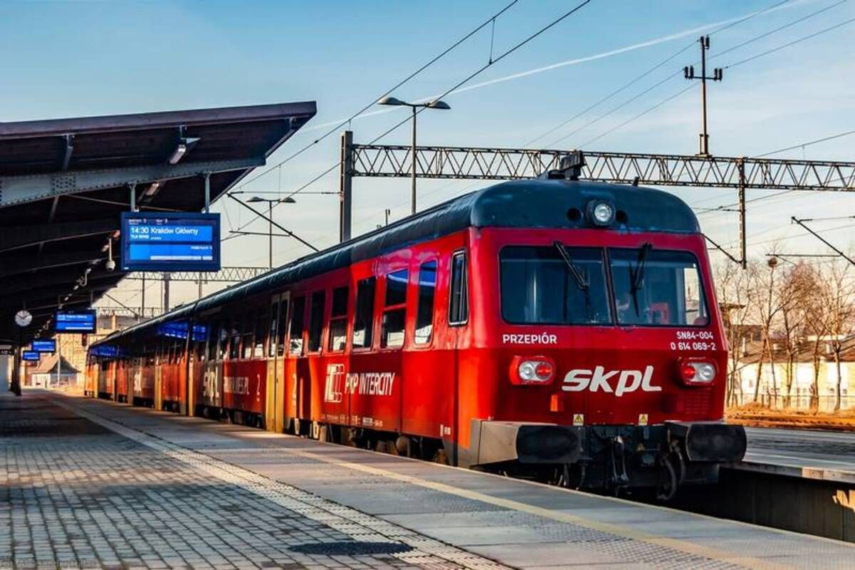 Польская компания SKPL планирует выполнять рейсы из Варшавы в Украину