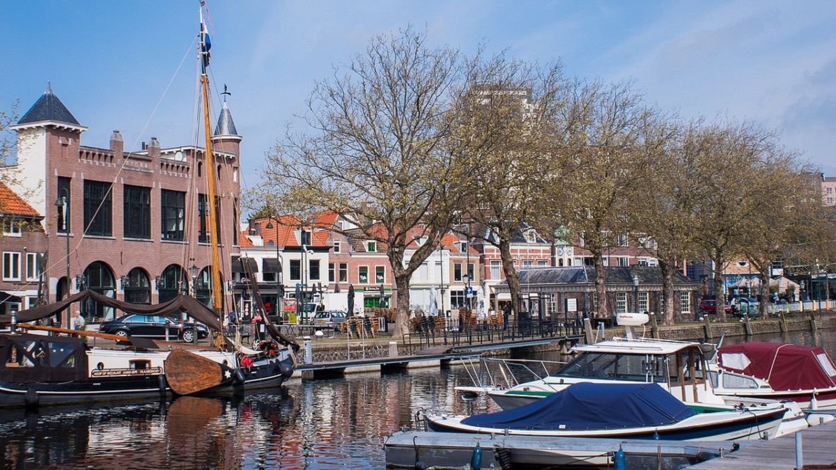 Місто Влардінген розмістить українців у великому притулку Місто Влардінген розмістить українців у великому притулку