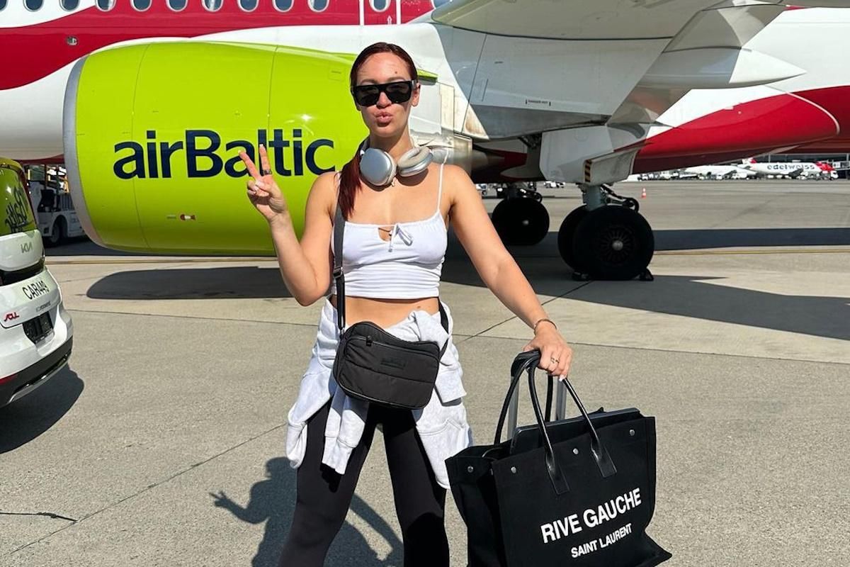 Американку не пускали в літак через фото в паспорті Американку не пускали в літак через фото в паспорті