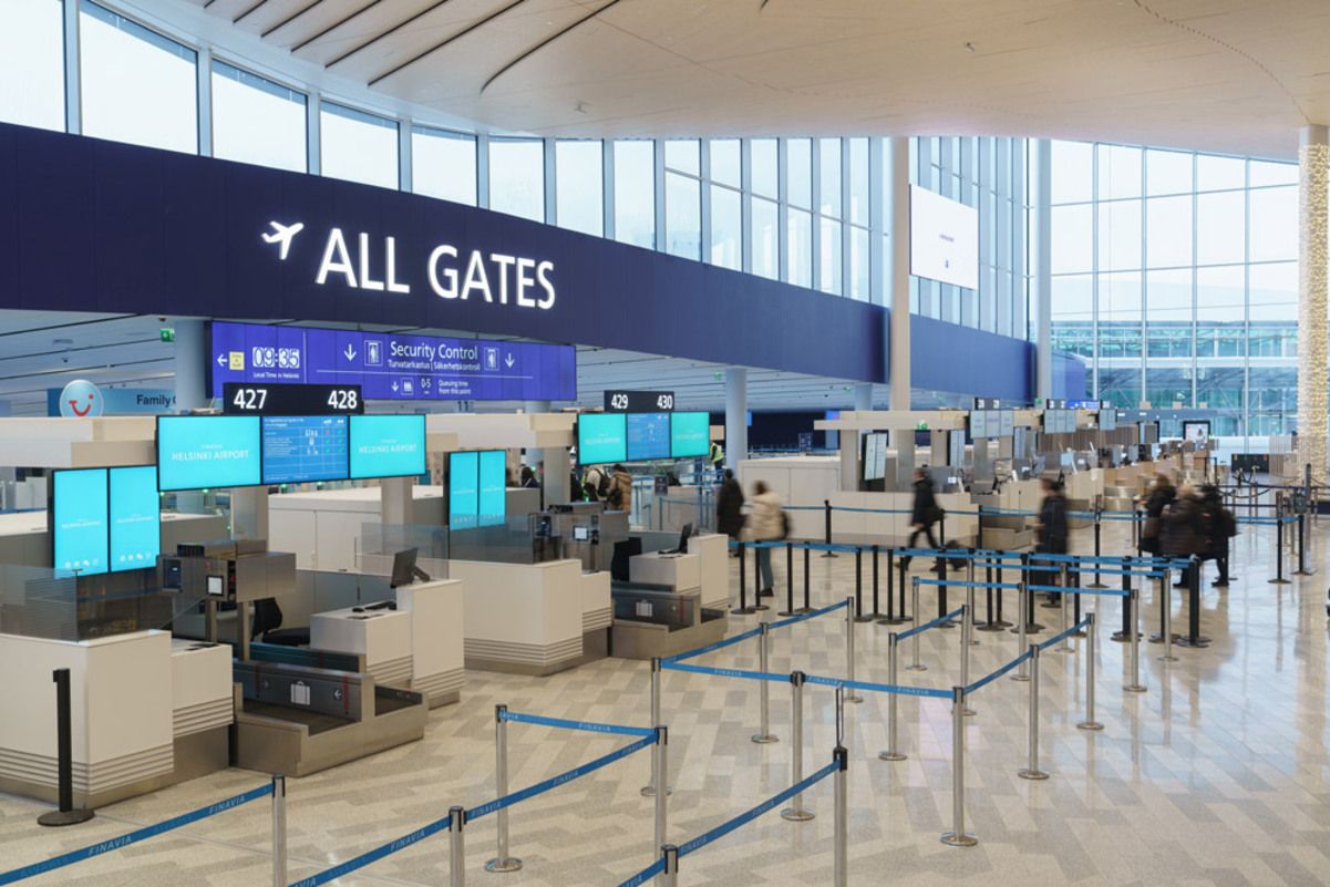 Термінал в аеропорту Гельсінкі Термінал в аеропорту Гельсінкі