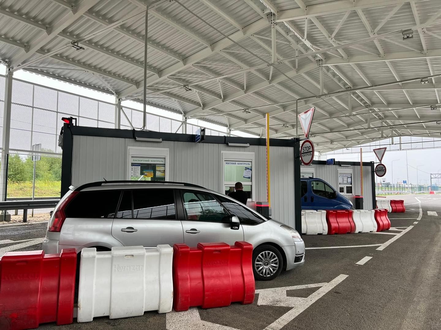 Де зараз найбільші черги на кордоні України Де зараз найбільші черги на кордоні України