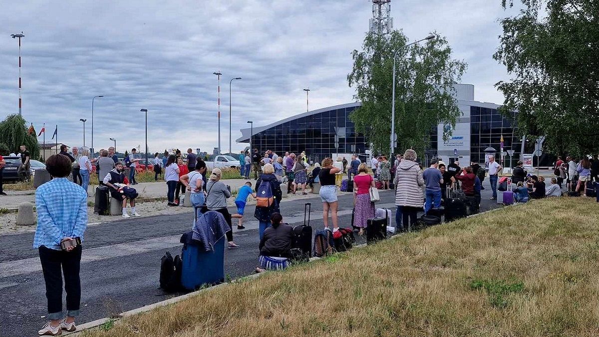 Эвакуация пассажиров в Лодзи Эвакуация пассажиров в Лодзи