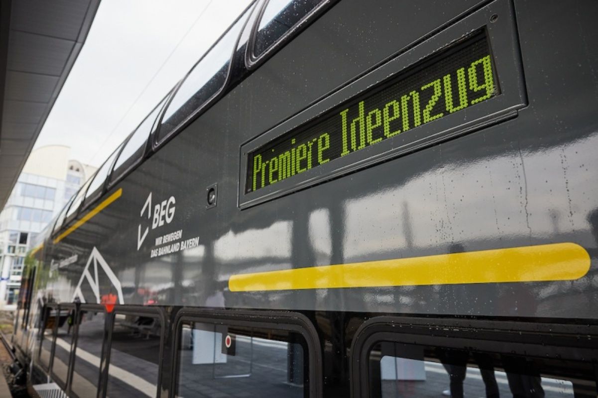 У Німеччині запустили двоповерховий "Поїзд ідей"