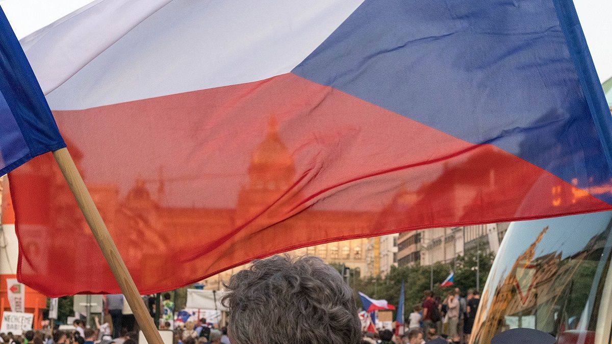 Українці зможуть легально залишитися в Чехії довше