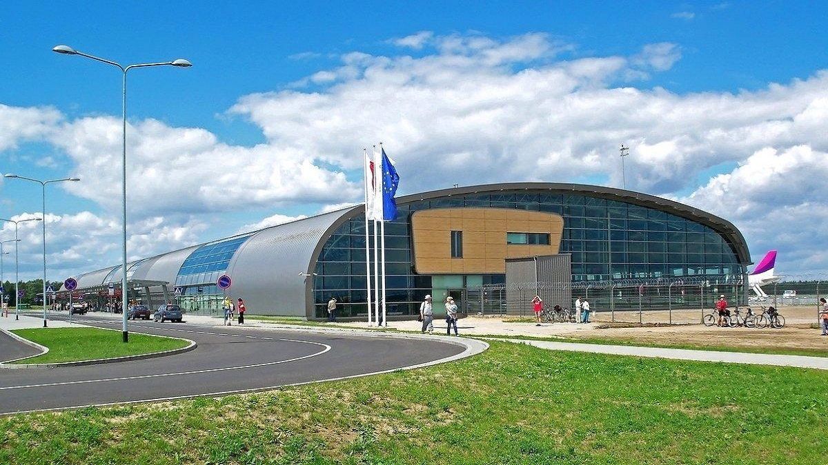 Польський аеропорт Модлін буде зачинений вночі