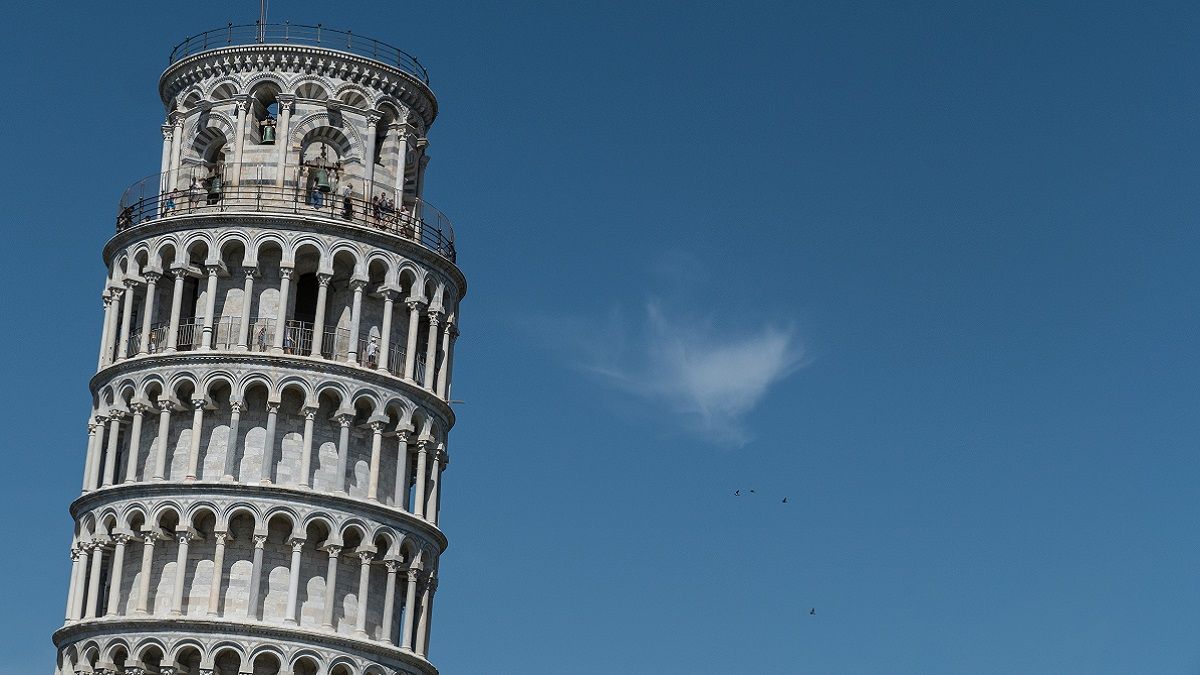 В Италии повредили очередной исторический памятник В Италии повредили очередной исторический памятник