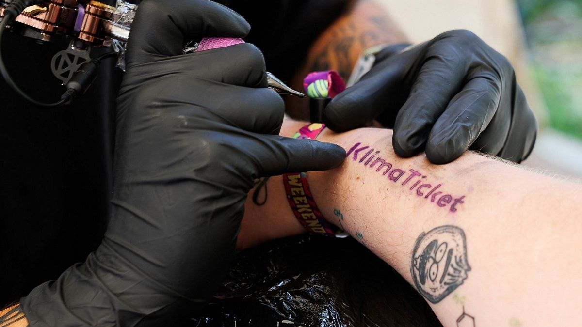 Безплатний проїзд за тату розкритикували Безплатний проїзд за тату розкритикували