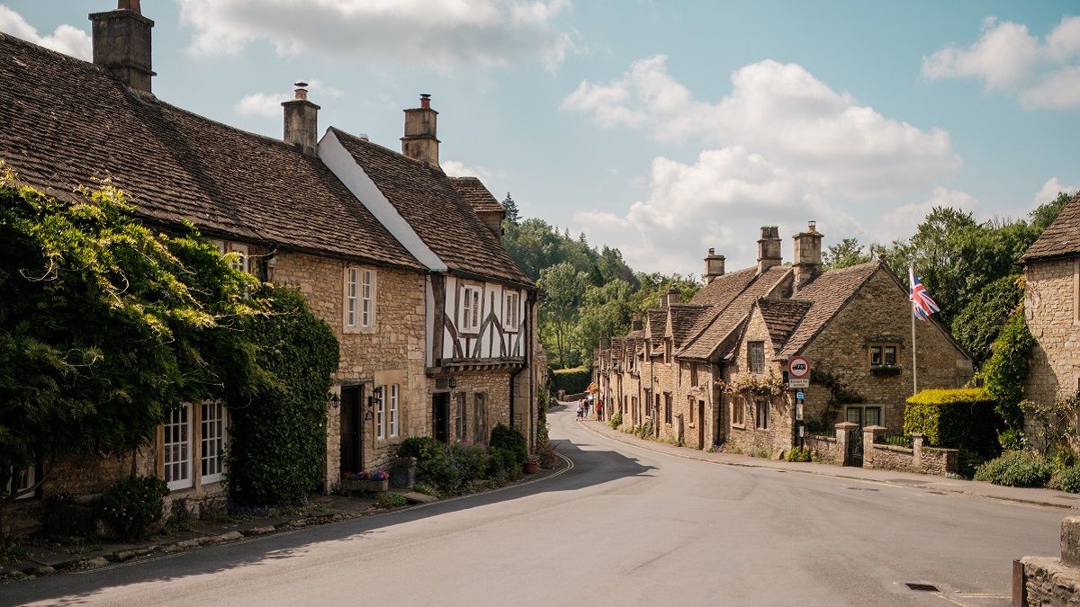 У королівстві шукають дешевші варіанти для розміщення біженців У королівстві шукають дешевші варіанти для розміщення біженців