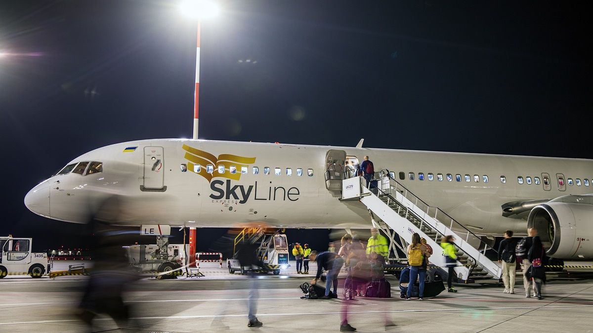 Перший рейс української авіакомпанії до Єгипту Перший рейс української авіакомпанії до Єгипту