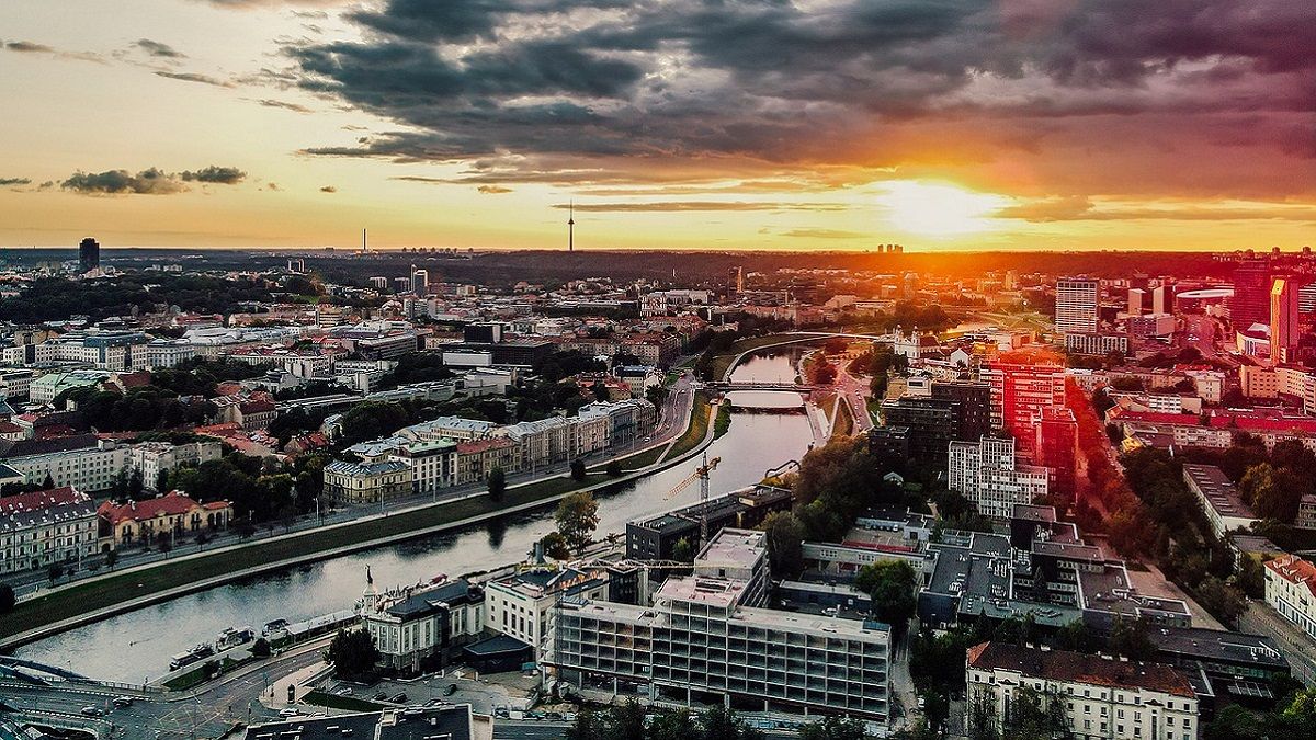 Литва оновить посвідки біженцям Литва оновить посвідки біженцям