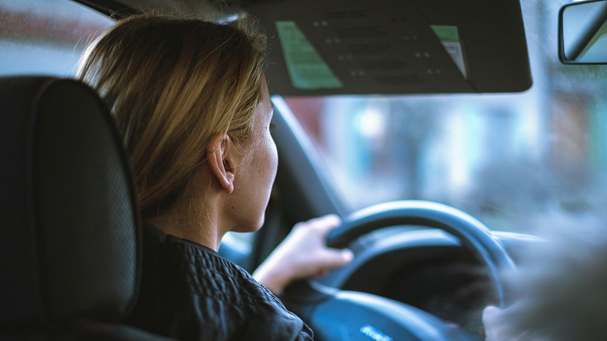 Отримати документ можна з доставкою за кордон Отримати документ можна з доставкою за кордон