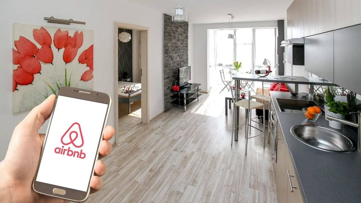 Airbnb домовився з владою ЄС про правила короткострокової оренди  що зміниться - Закордон