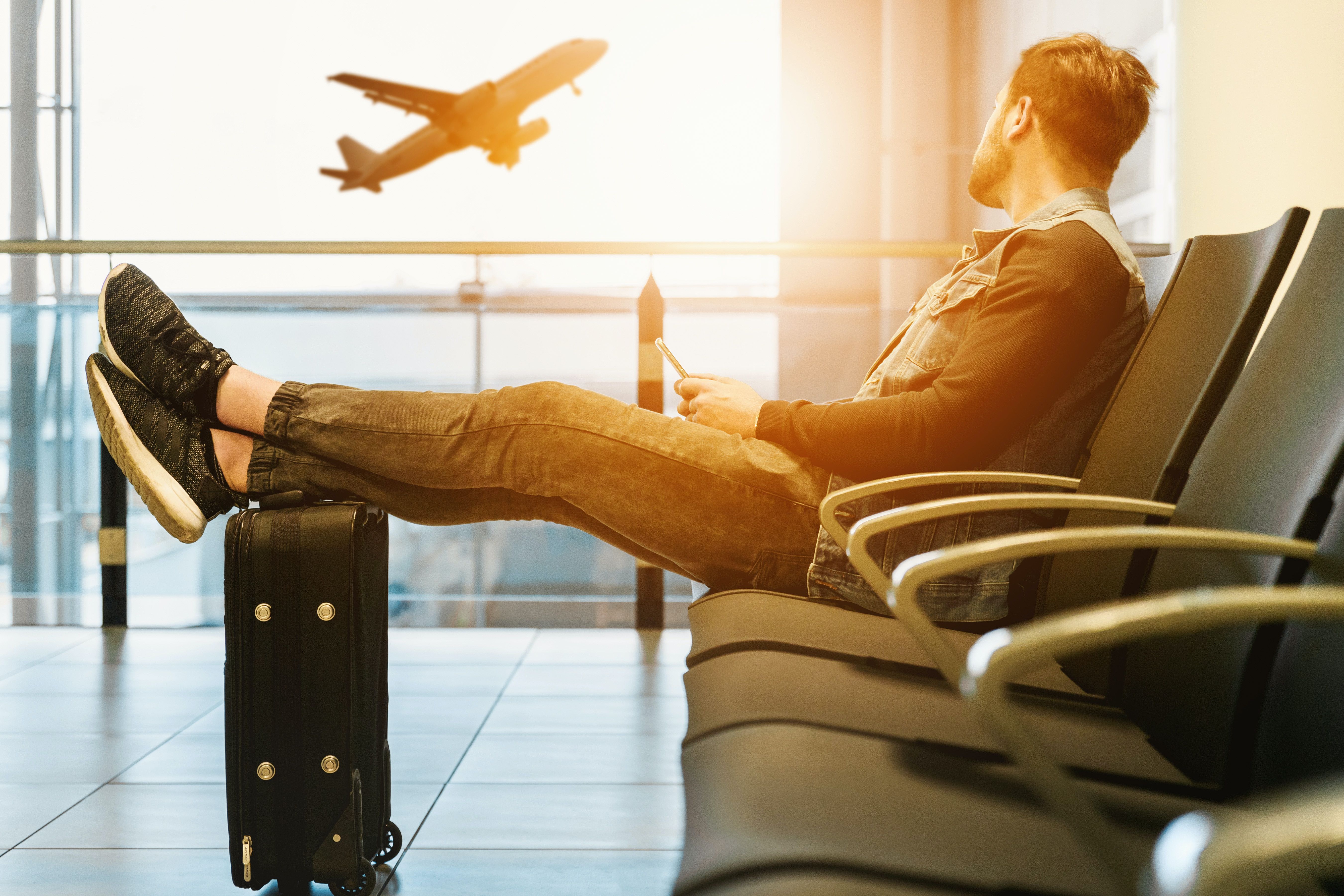 ЕС призывает авиакомпании ввести единые размеры багажа