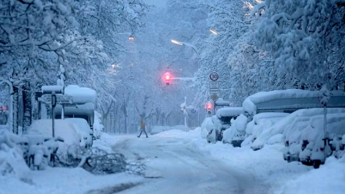 Німеччину засипало снігом Німеччину засипало снігом