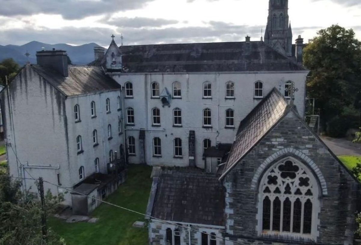 Бывший монастырь в Килларне Бывший монастырь в Килларне