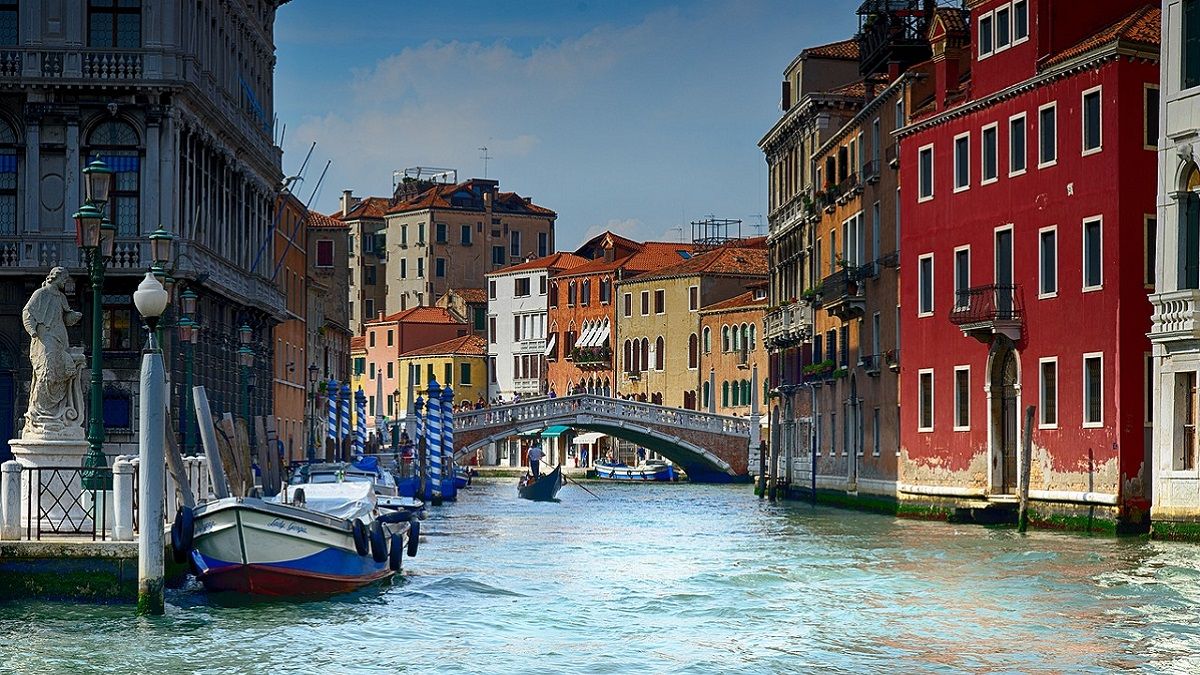 Популярні локації братимуть плату з туристів Популярні локації братимуть плату з туристів